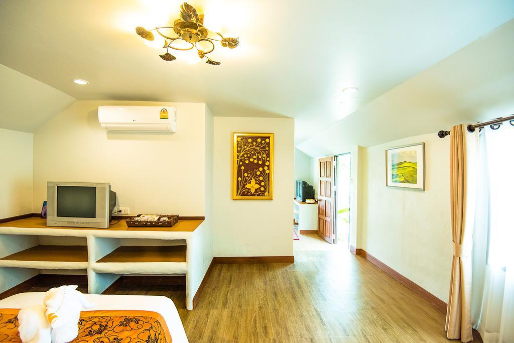 E-Outfitting Pai Resort Экстерьер фото