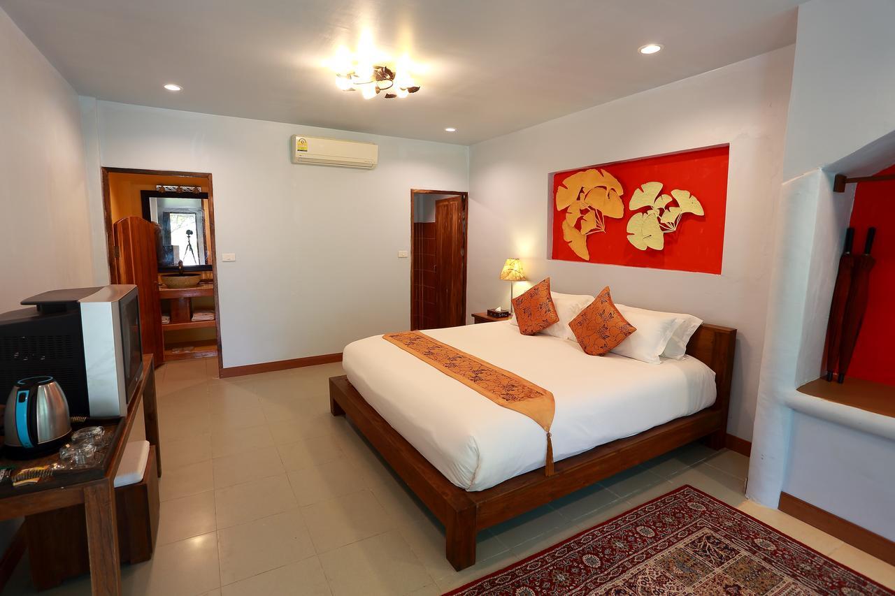 E-Outfitting Pai Resort Экстерьер фото