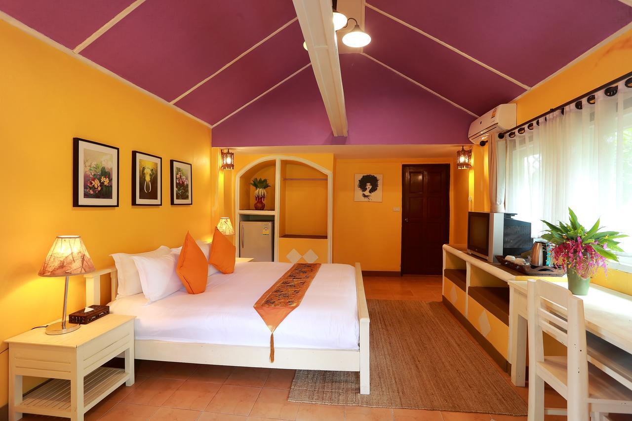 E-Outfitting Pai Resort Экстерьер фото